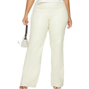 PrettyLittleThing Plus Cream Extreme Wide Leg Vegan Leather Pants sz 16 NEW Tags